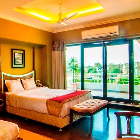 Jalsa Resort インドール エクステリア 写真