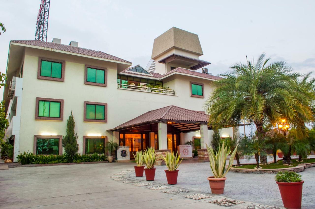 Jalsa Resort インドール エクステリア 写真