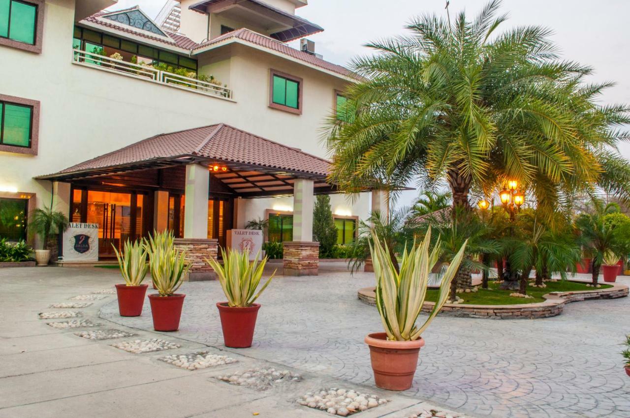 Jalsa Resort インドール エクステリア 写真