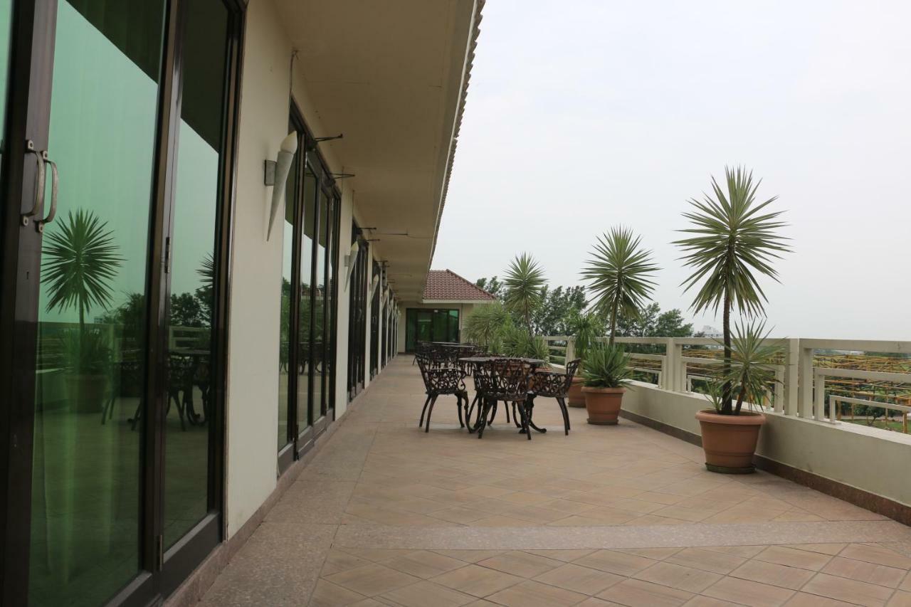 Jalsa Resort インドール エクステリア 写真