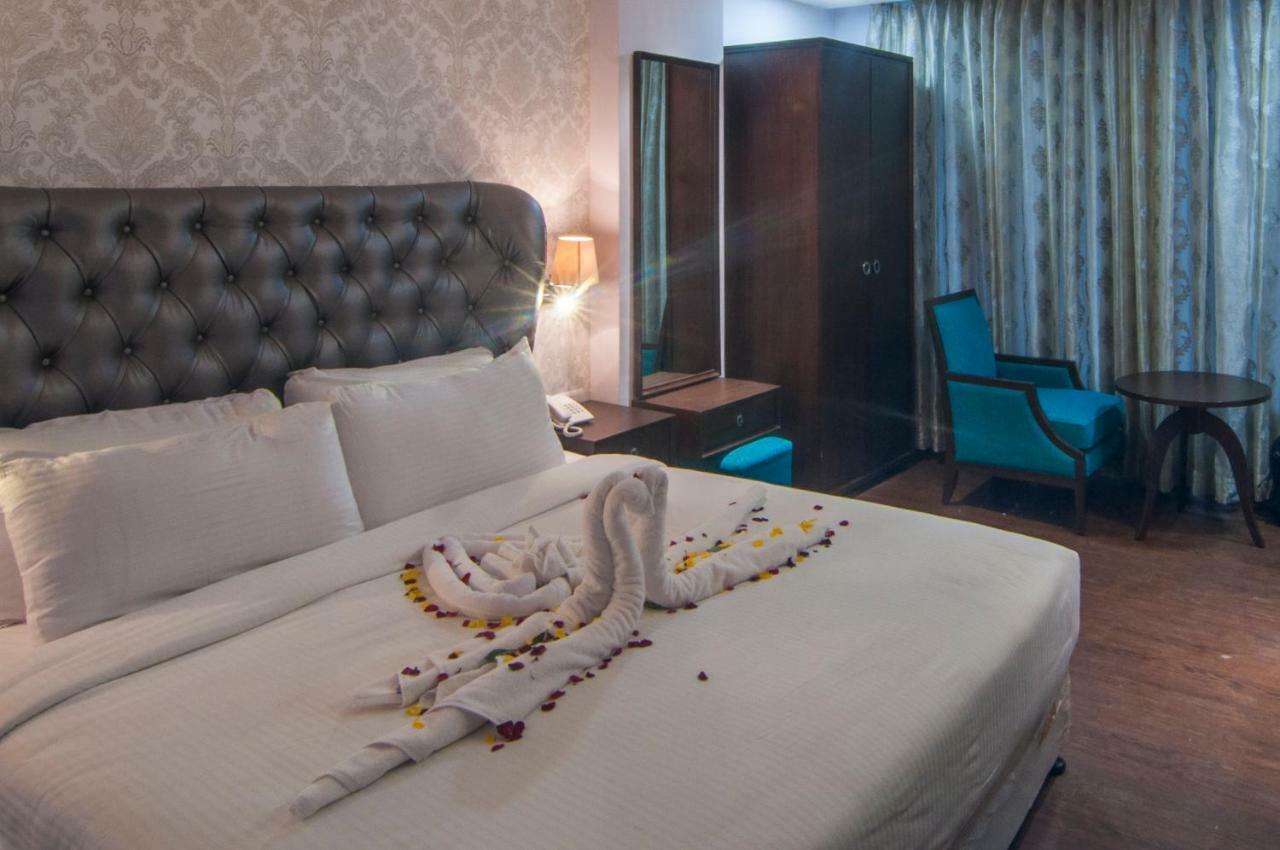 Jalsa Resort インドール エクステリア 写真